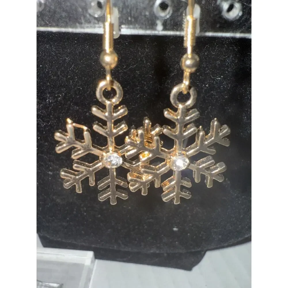 Golden Exquisite Snowflake Dangle Earrings Shiny Rhinestone Inlaid Gold Tone